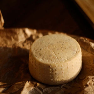 Formaggio º8T - Natural Rind Cheese with Truffle Mushroom